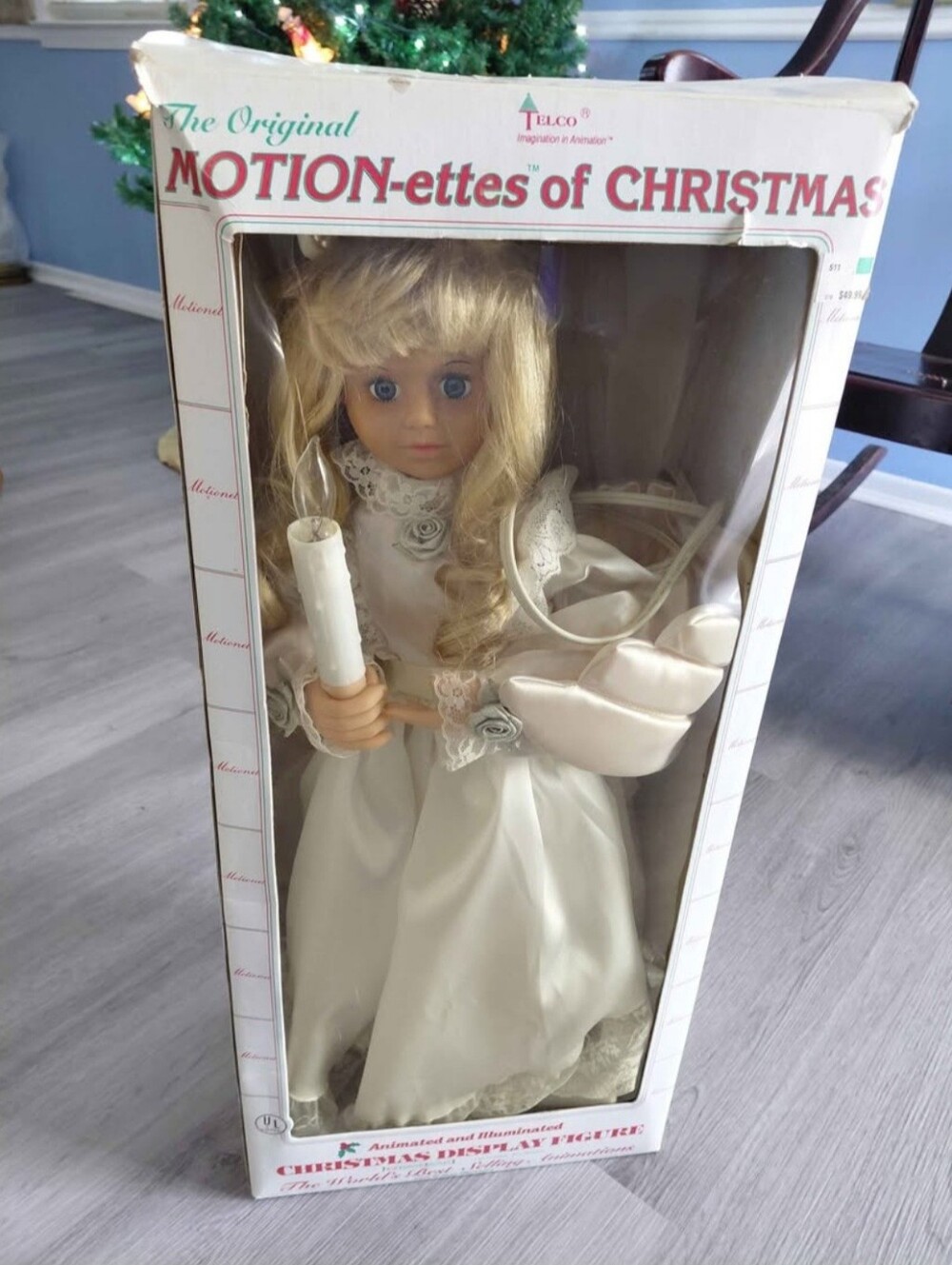 Motion-ettes of Christmas Doll